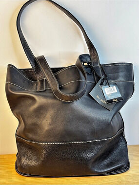 Frye Harvest Tote Black Leather NWT